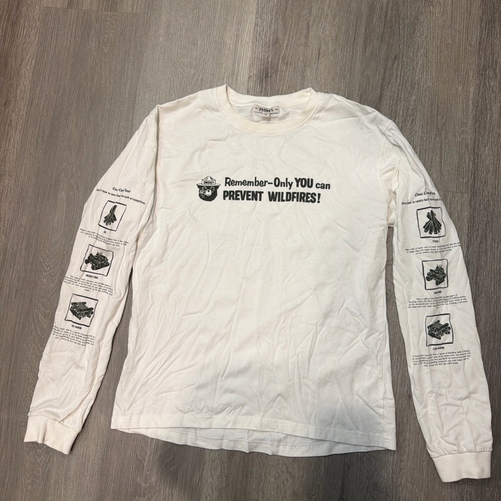 Phipps Smokey Fire Safety Men’s Long Sleeve Graphic organic cotton Med T-shirt